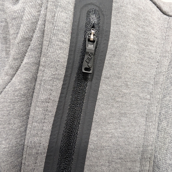 Nike Tech Fleece Hooded Vest - Grey/Gray Size Small - Picture 7 of 7